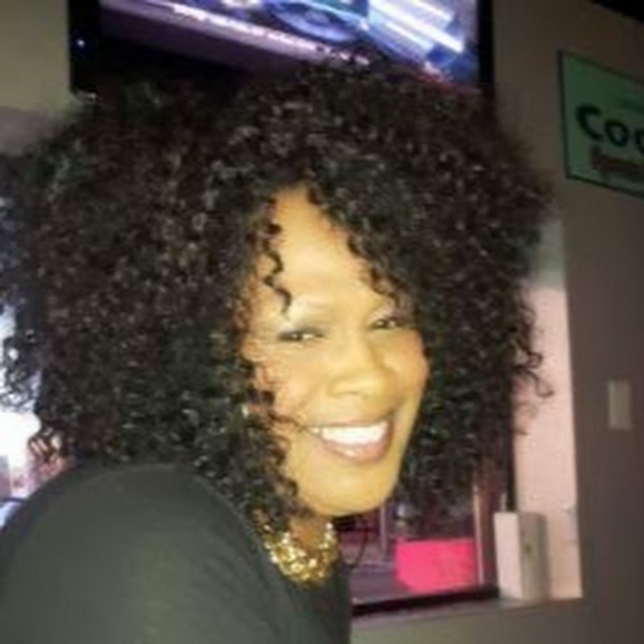 Meet your Posher, Kevette - Picture 1 of 1